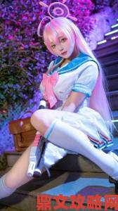 《传送门2》众多cosplay图，以枪为衡量标准