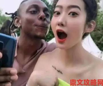 一女三黑人玩4P惨叫A片争议不断法律与自由的博弈升温